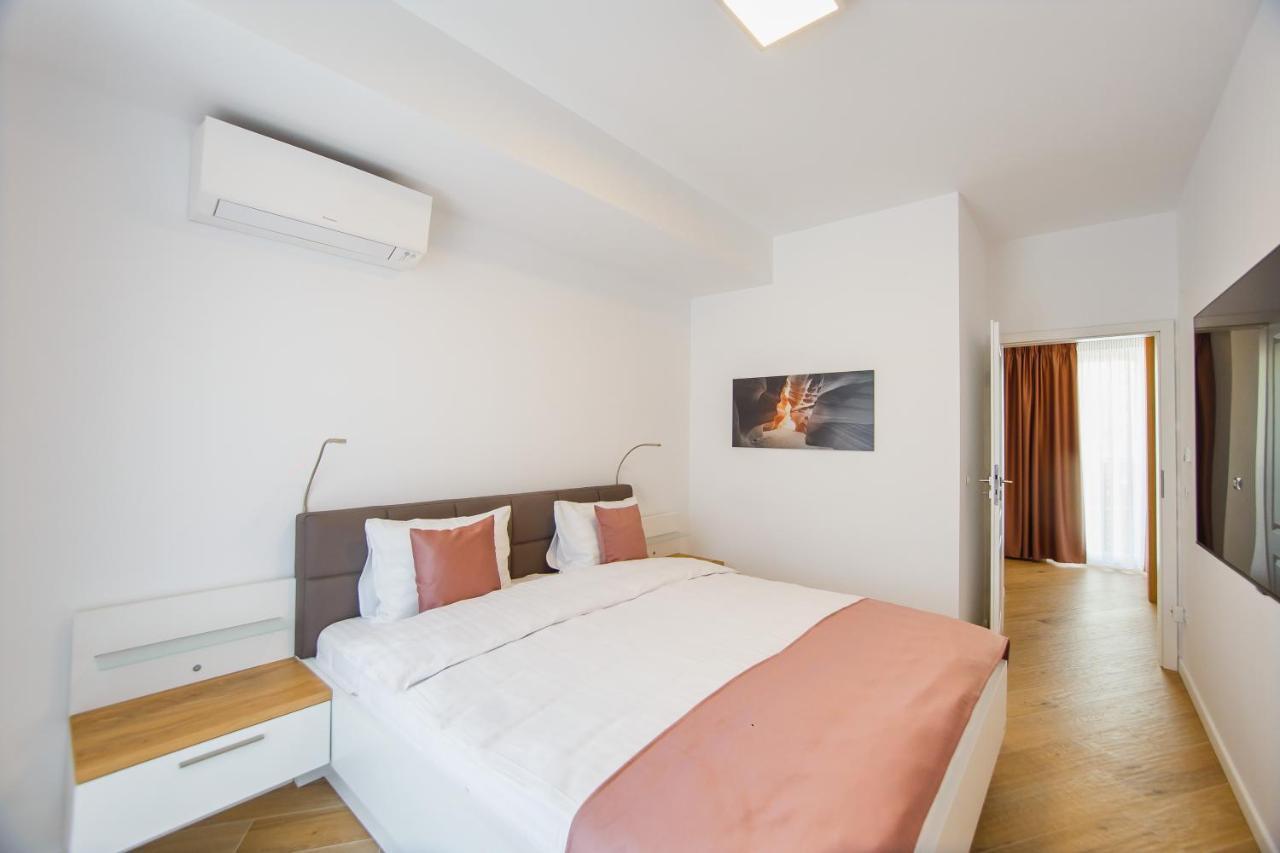 Pink Sahara Near City Center Oradea Zewnętrze zdjęcie