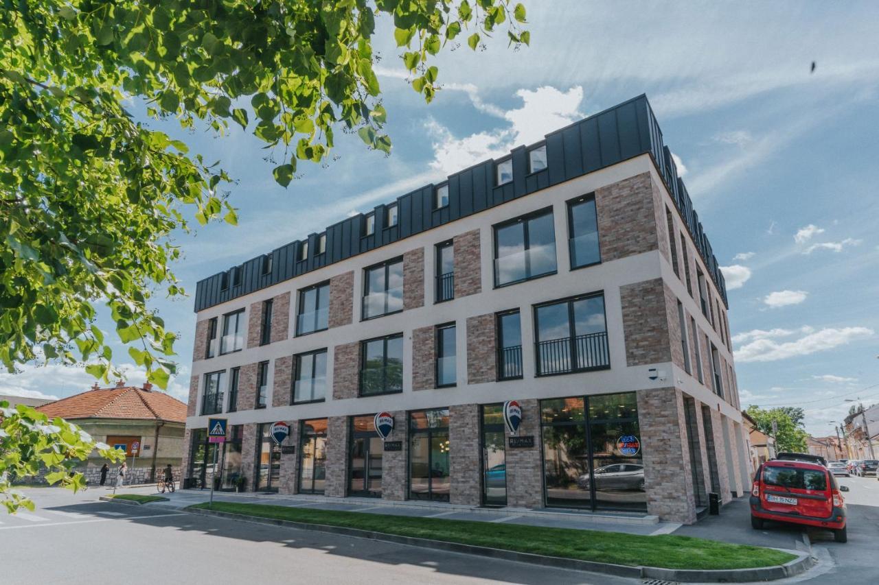 Pink Sahara Near City Center Oradea Zewnętrze zdjęcie