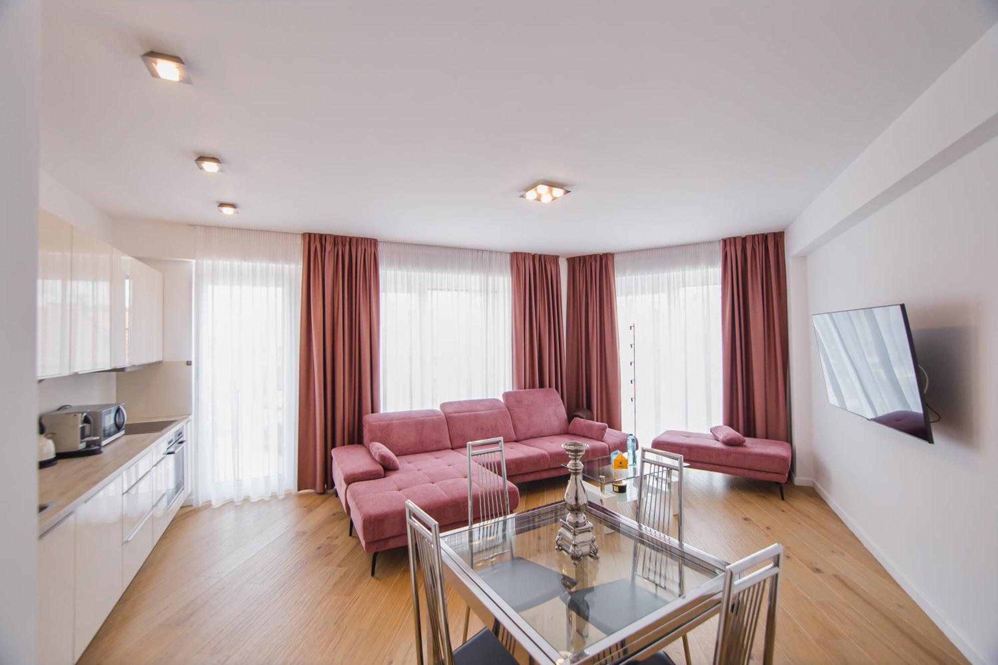 Pink Sahara Near City Center Oradea Zewnętrze zdjęcie